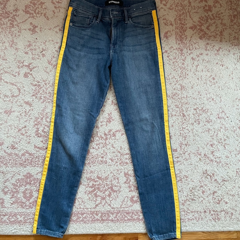 Express Mid Rise Skinny Jeans